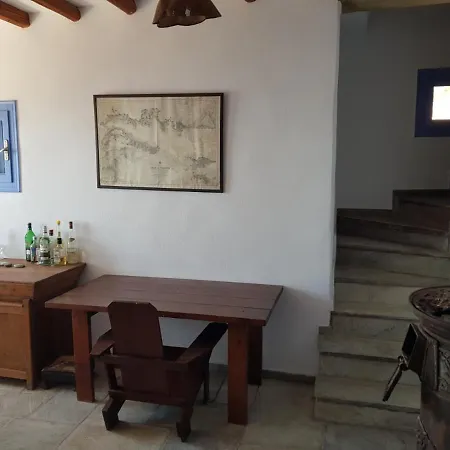 度假居 Private Paradise With Stunning View Istérnia